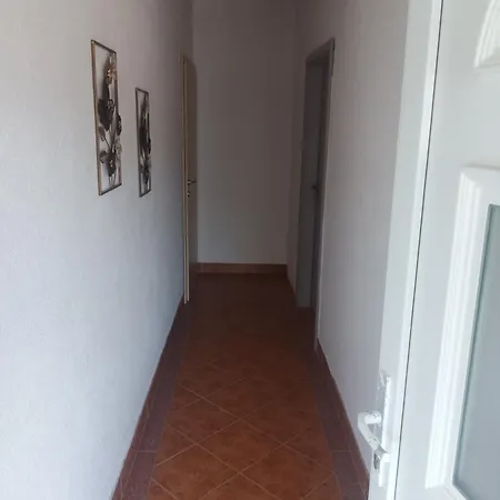 Jasmin Apartment Vir